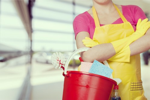 Deep cleaning service for kitchens and bathrooms in SW17 homes