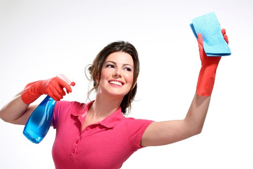 Flexible home cleaning service in SW17 preparing a tidy and fresh household